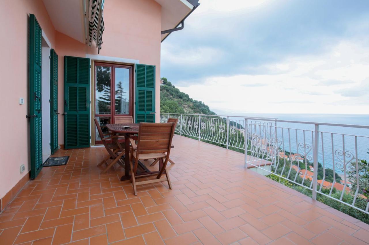 Villa Gio - Terrazza Nel Blu 贝尔杰吉 外观 照片